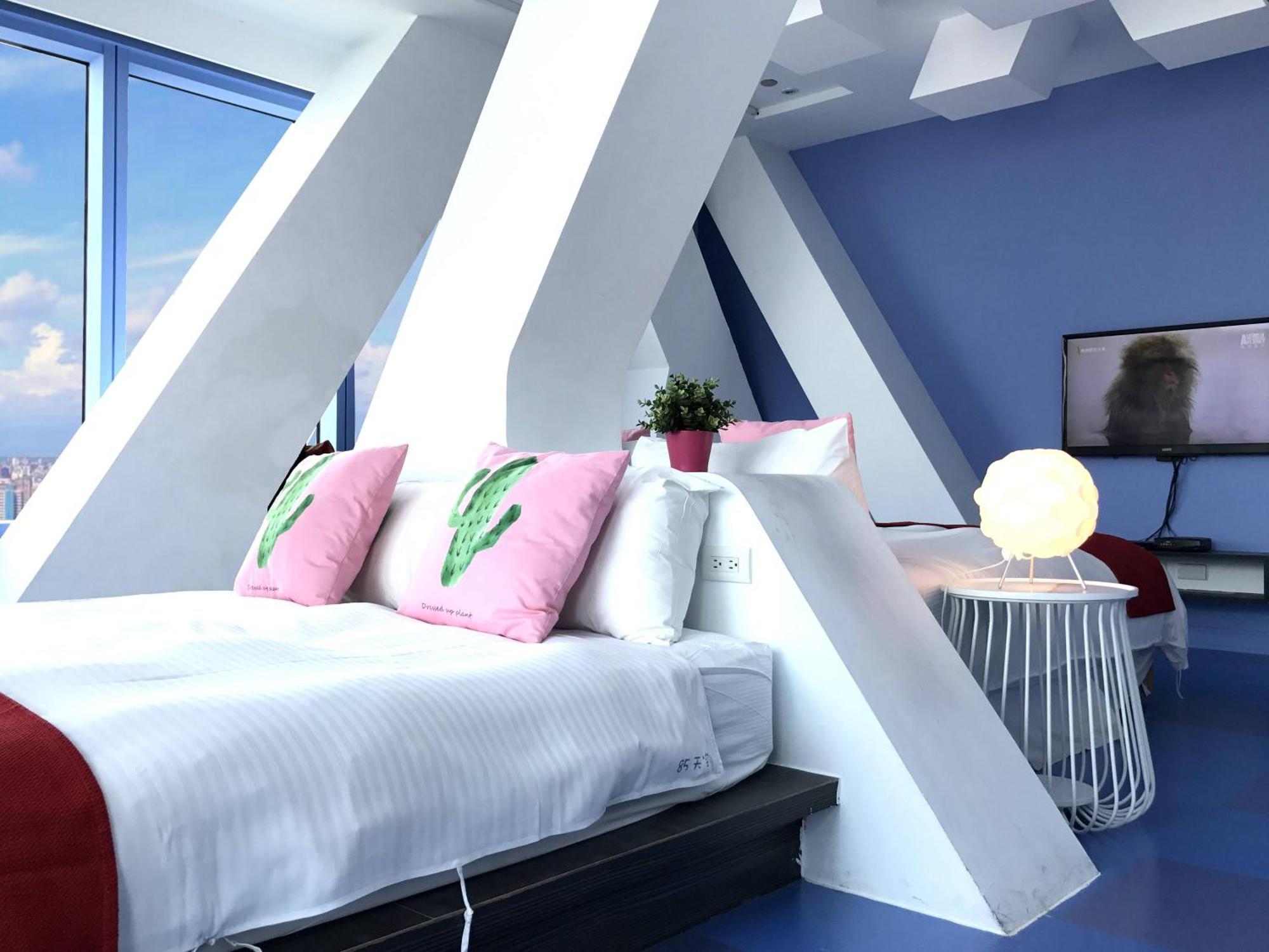 三条文旅 Apartment Kaohsiung Bagian luar foto