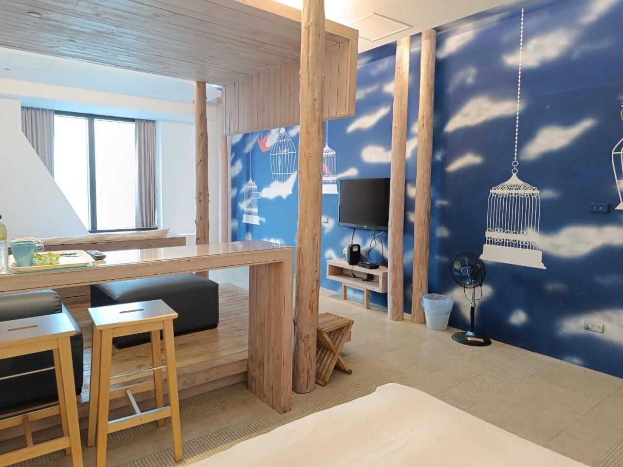 三条文旅 Apartment Kaohsiung Bagian luar foto