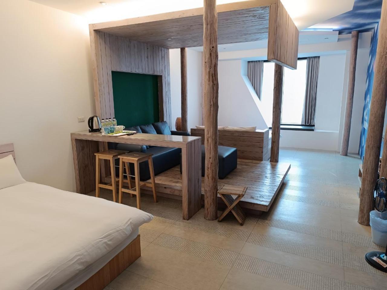 三条文旅 Apartment Kaohsiung Bagian luar foto