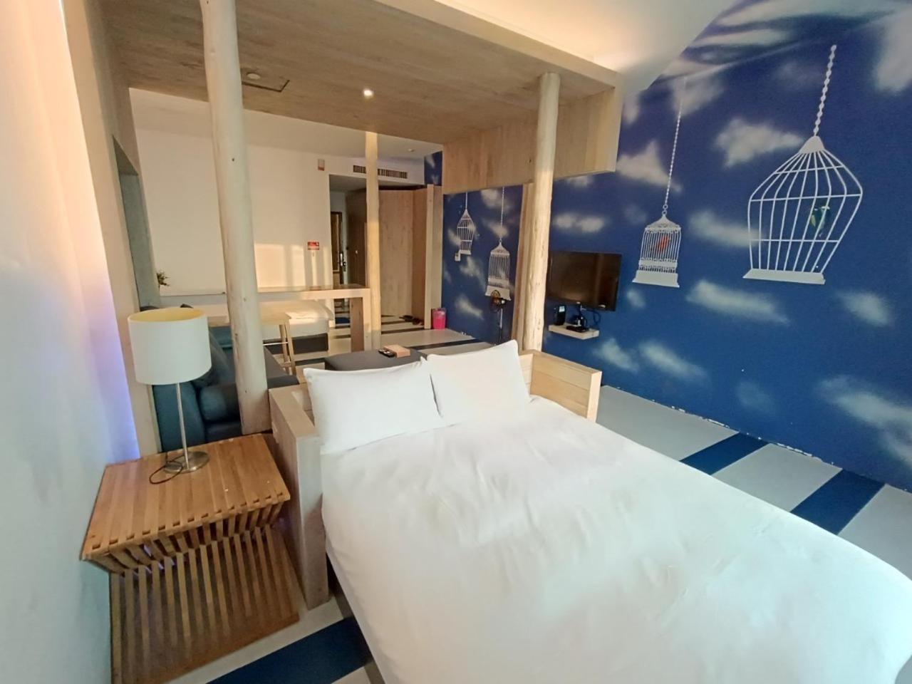 三条文旅 Apartment Kaohsiung Bagian luar foto