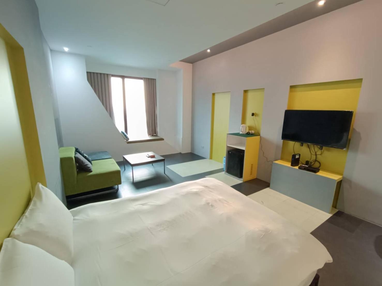 三条文旅 Apartment Kaohsiung Bagian luar foto