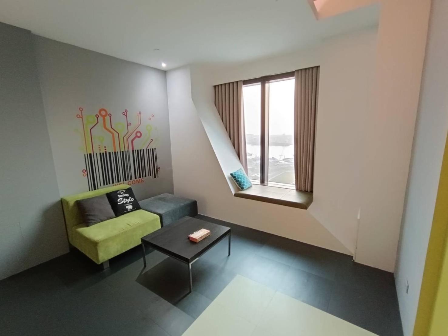 三条文旅 Apartment Kaohsiung Bagian luar foto