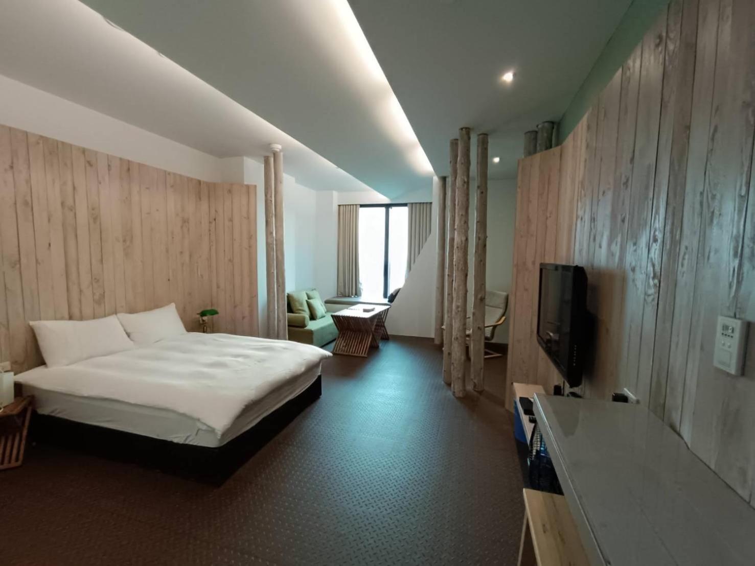 三条文旅 Apartment Kaohsiung Bagian luar foto