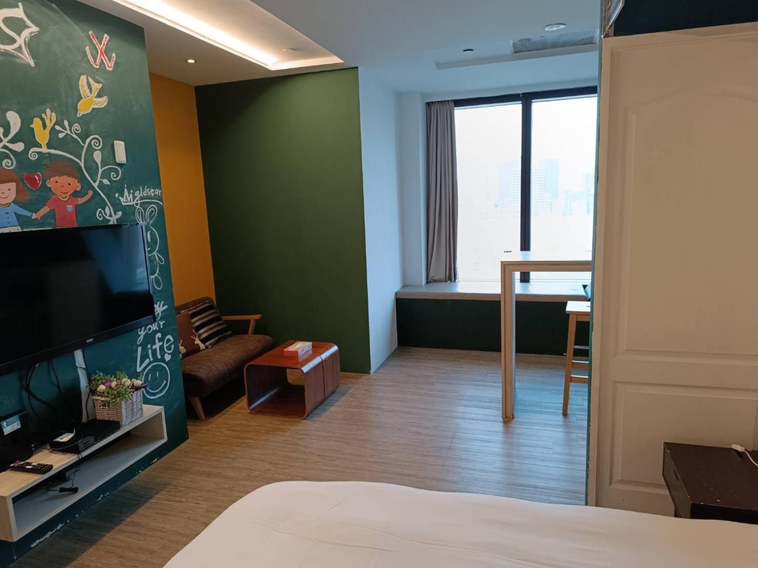 三条文旅 Apartment Kaohsiung Bagian luar foto