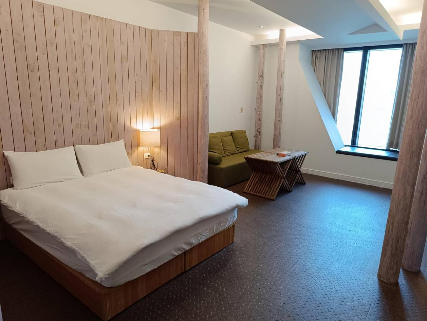 三条文旅 Apartment Kaohsiung Bagian luar foto